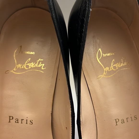 Sold
Christian louboutin Authentic leather Pumps - Picture 12 of 12